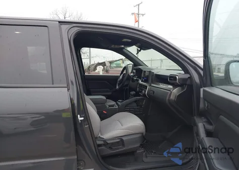 2025 Toyota Tacoma Sr5 from USA, damaged, VIN 3TMLB5JNXSM154987